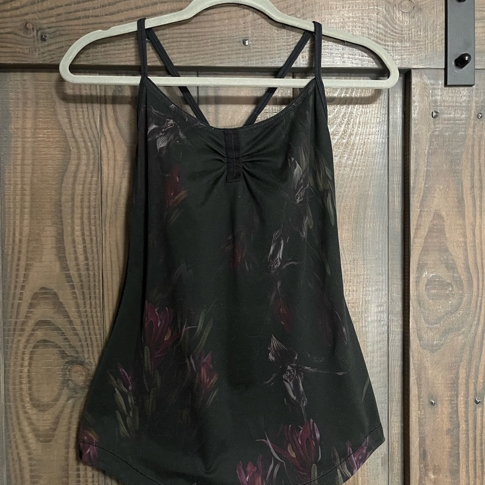 Lululemon Atma Tank